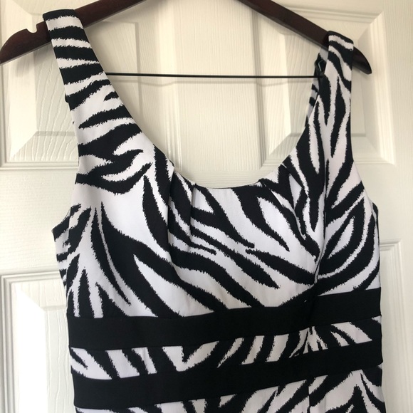 Zebra Print Dress 🦓 - Picture 2 of 4